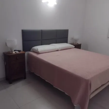 Apartment Bilocale In Vista Con Piscina
