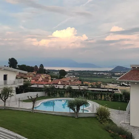 Bilocale In Vista Con Piscina Apartment *